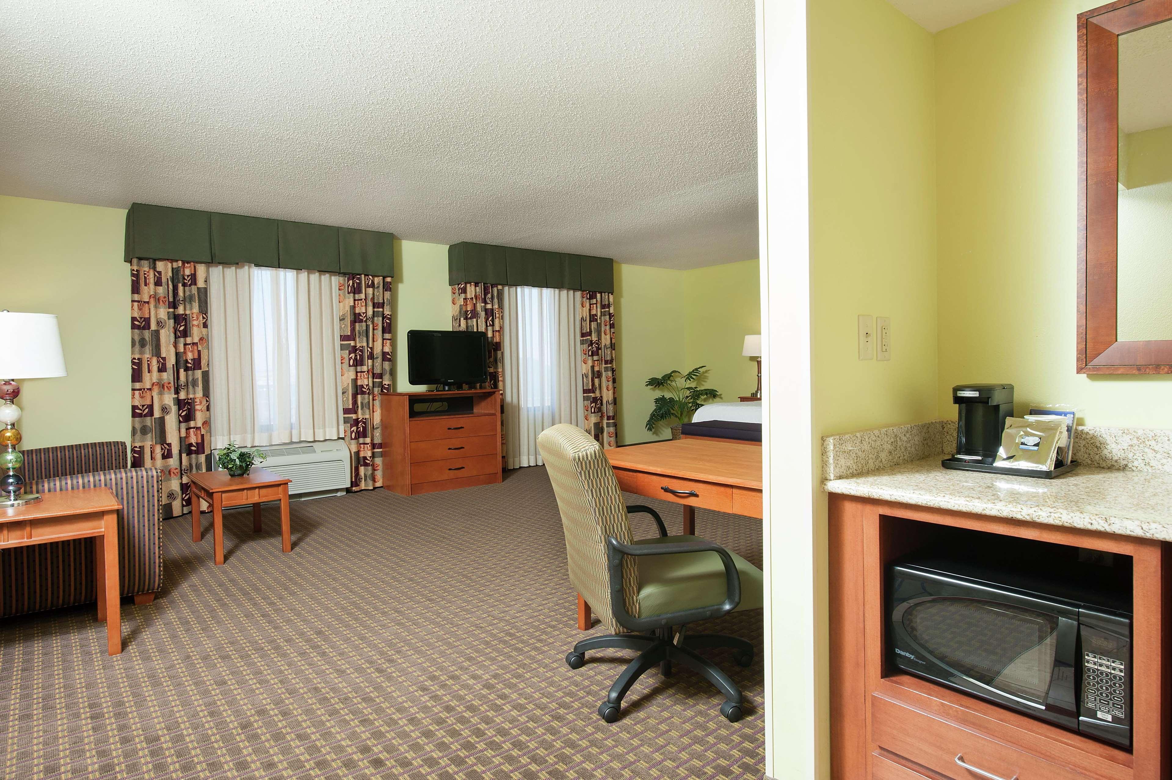 Hampton Inn Macomb Экстерьер фото