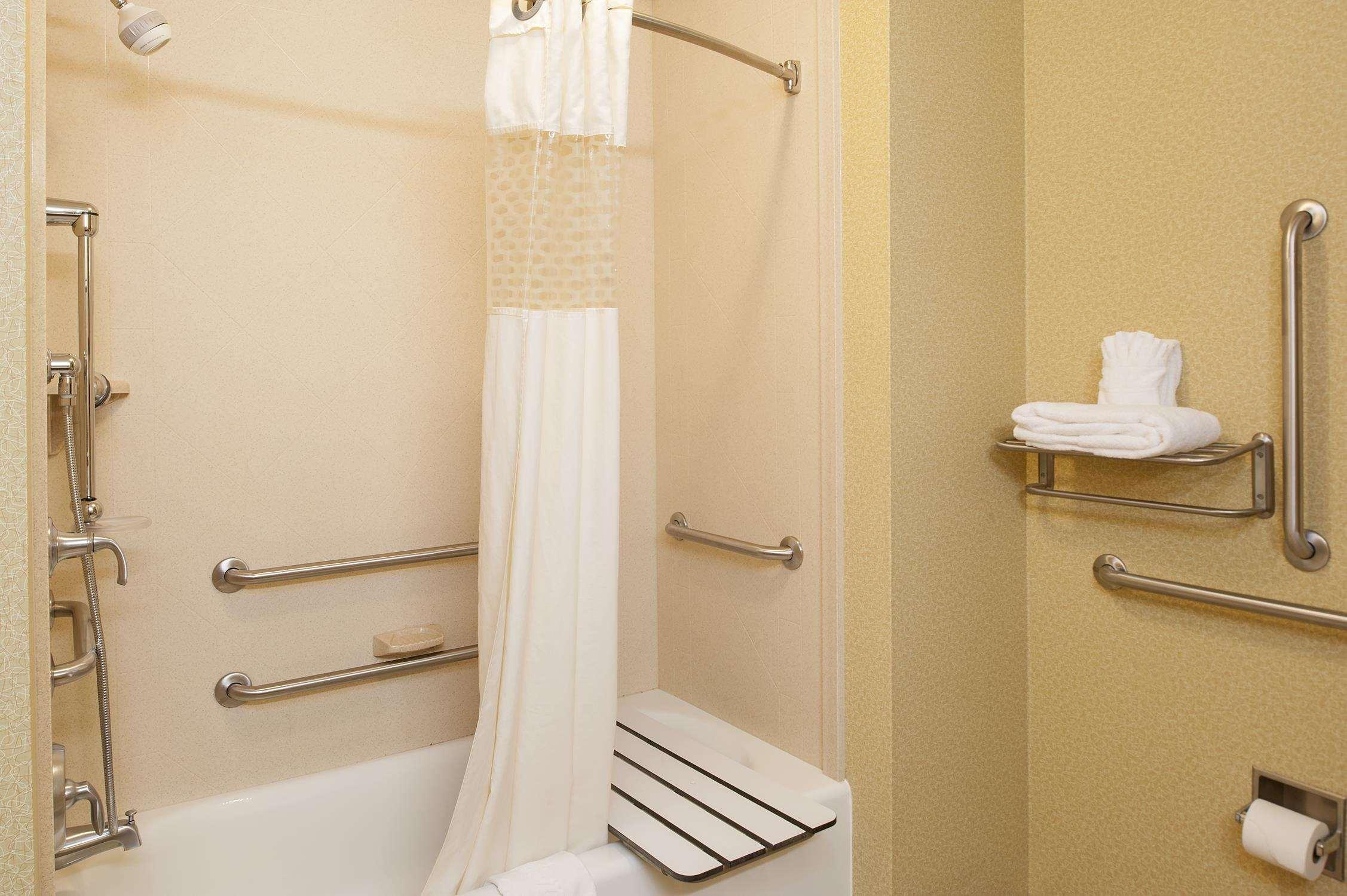 Hampton Inn Macomb Экстерьер фото