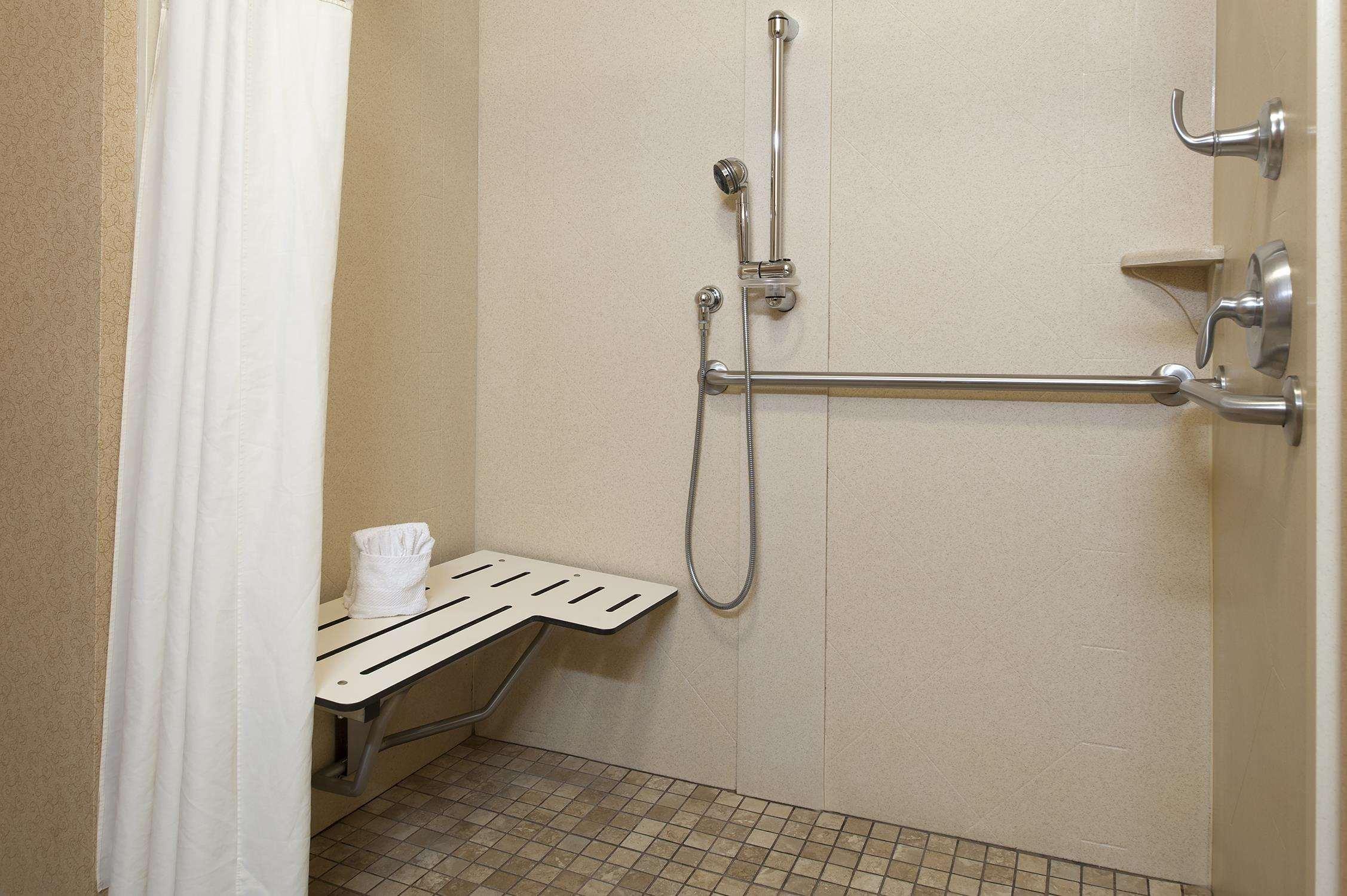 Hampton Inn Macomb Экстерьер фото