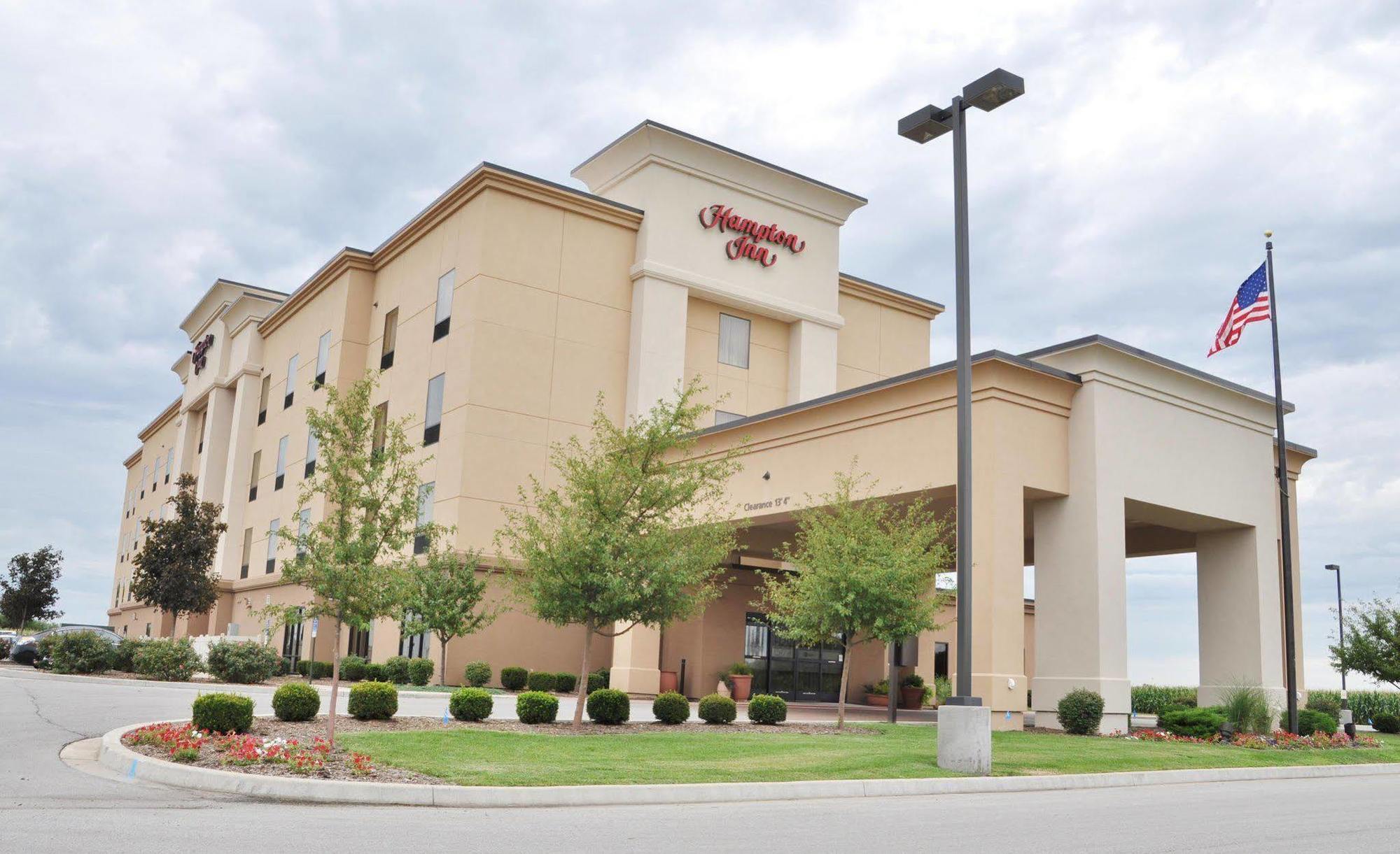 Hampton Inn Macomb Экстерьер фото